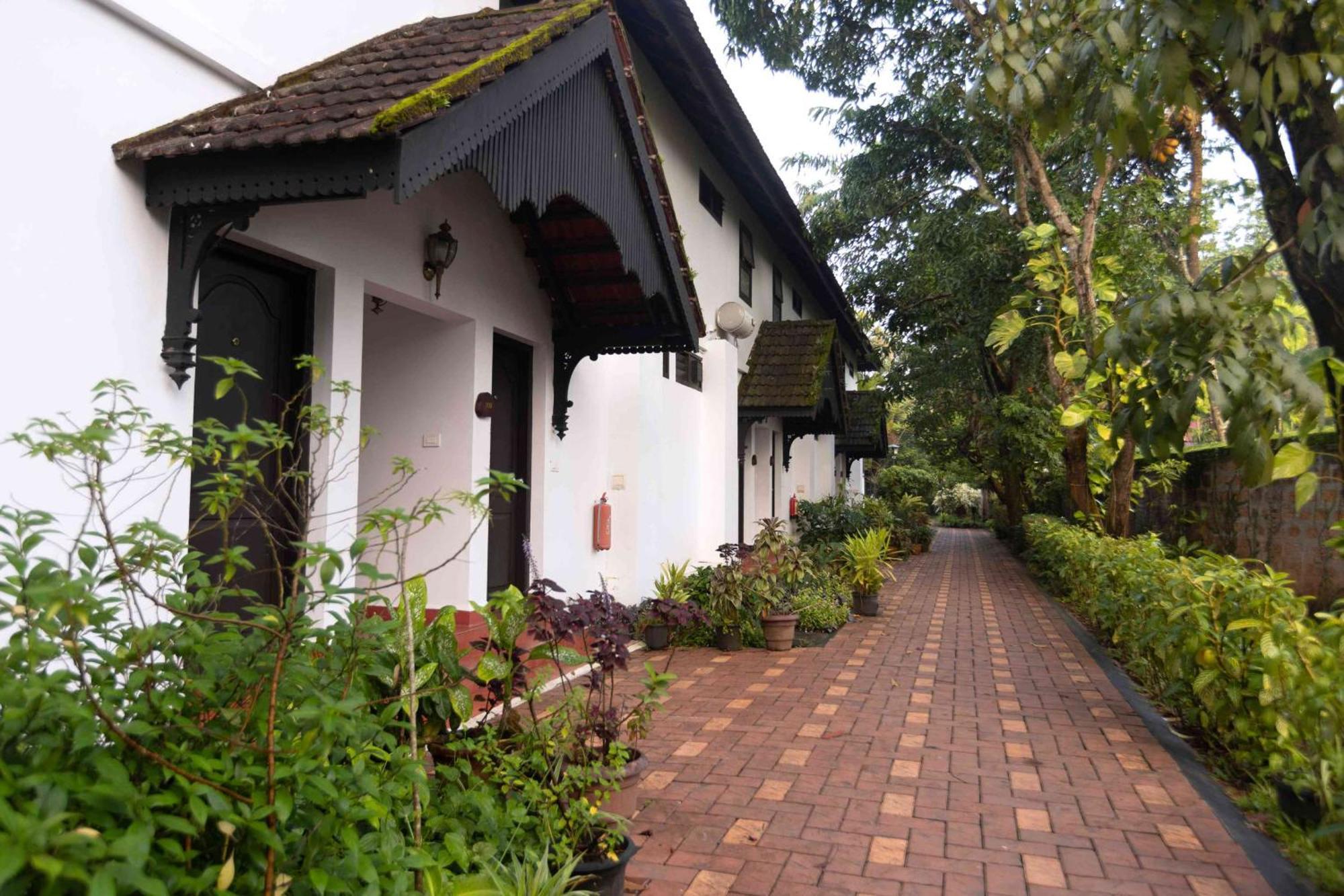 Nihara Resort And Spa Cochin Kochi Ngoại thất bức ảnh
